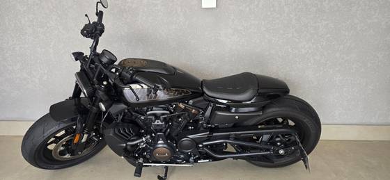 HARLEY-DAVIDSON SPORTSTER S HARLEY-DAVIDSON SPORTSTER S